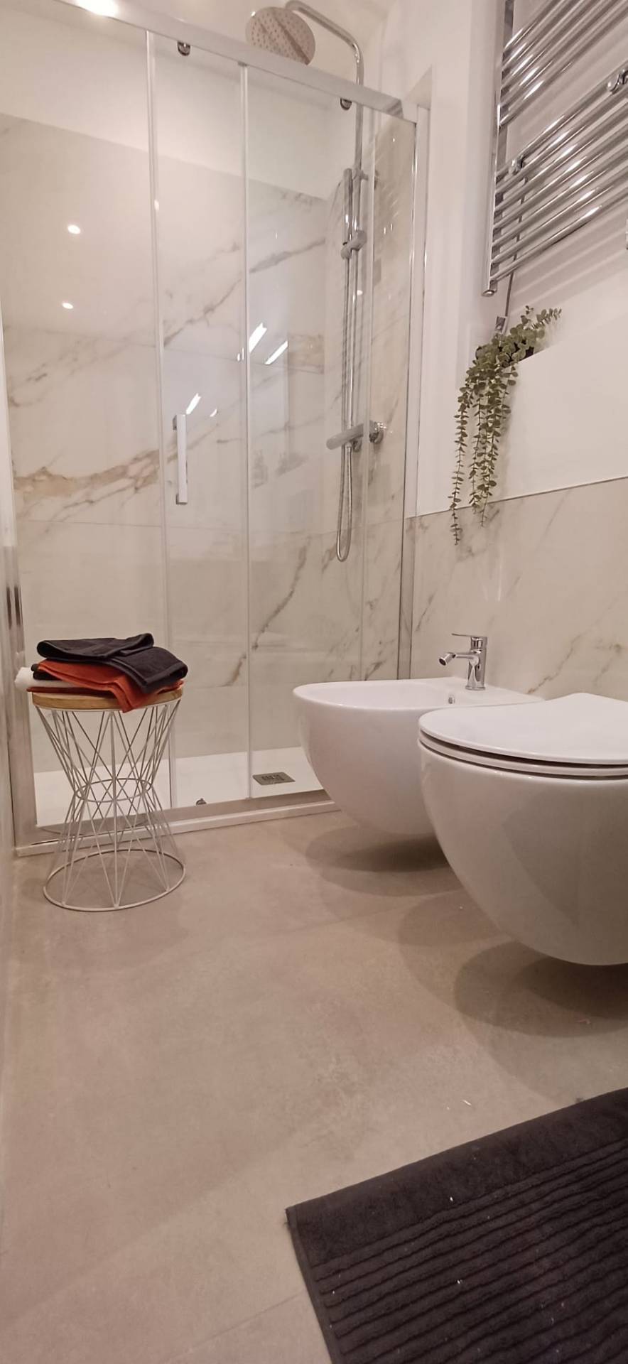 Appartamento in vendita a Milano, Vercelli