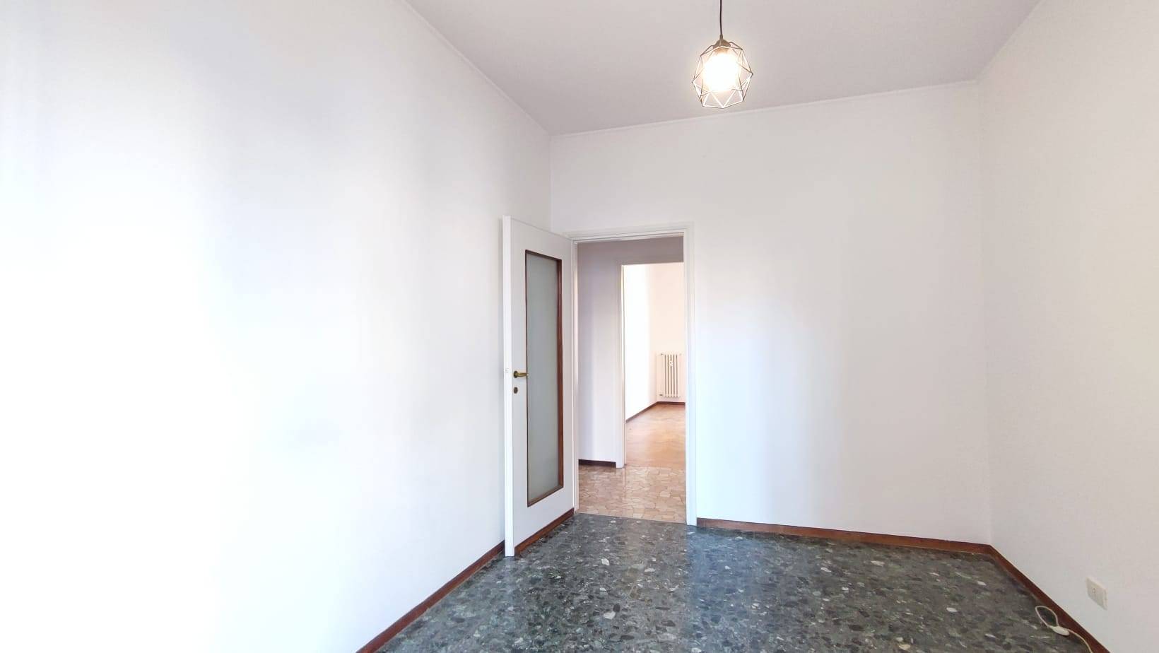 Appartamento in affitto a Milano, De Angeli