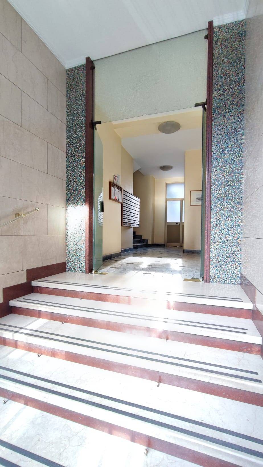 Appartamento in affitto a Milano, De Angeli