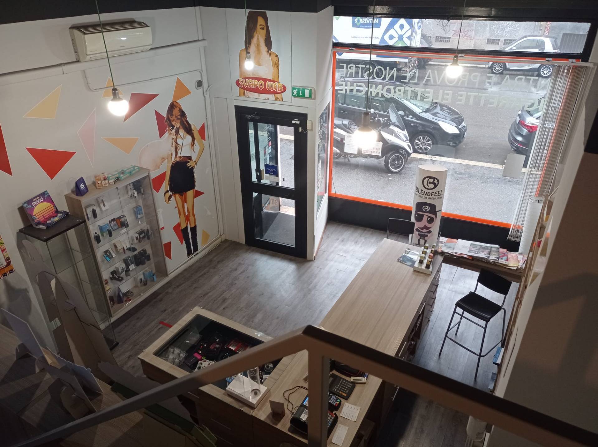 Locale commerciale in vendita a Milano, Isola