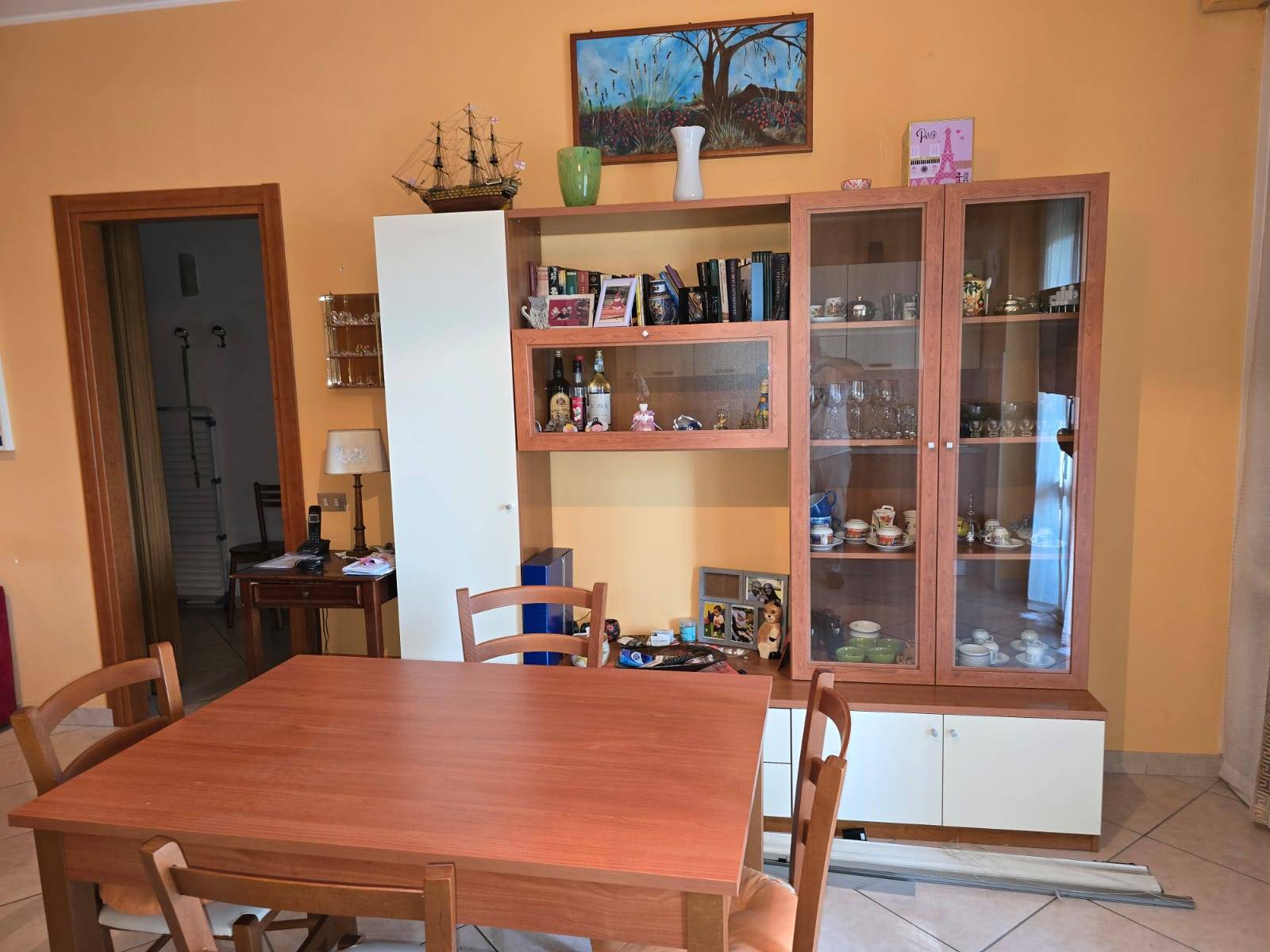 Appartamento in vendita a Milano, Baggio