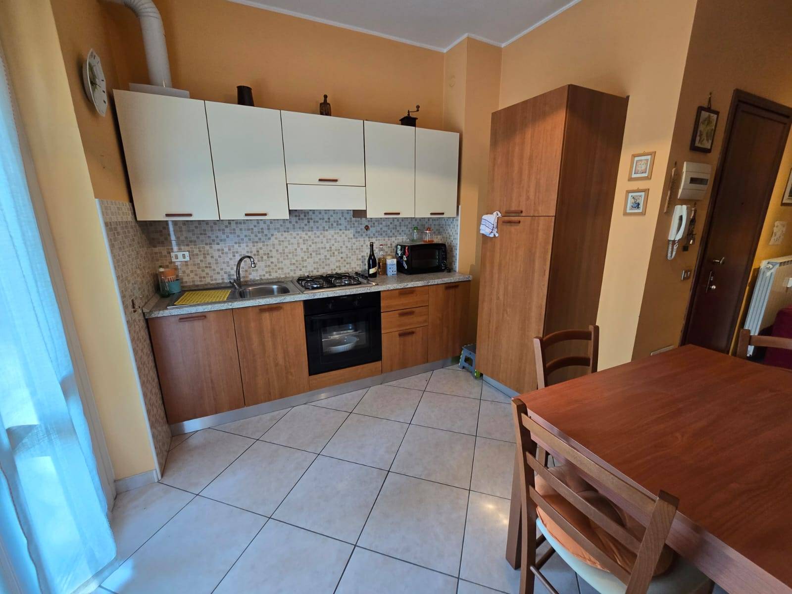 Appartamento in vendita a Milano, Baggio