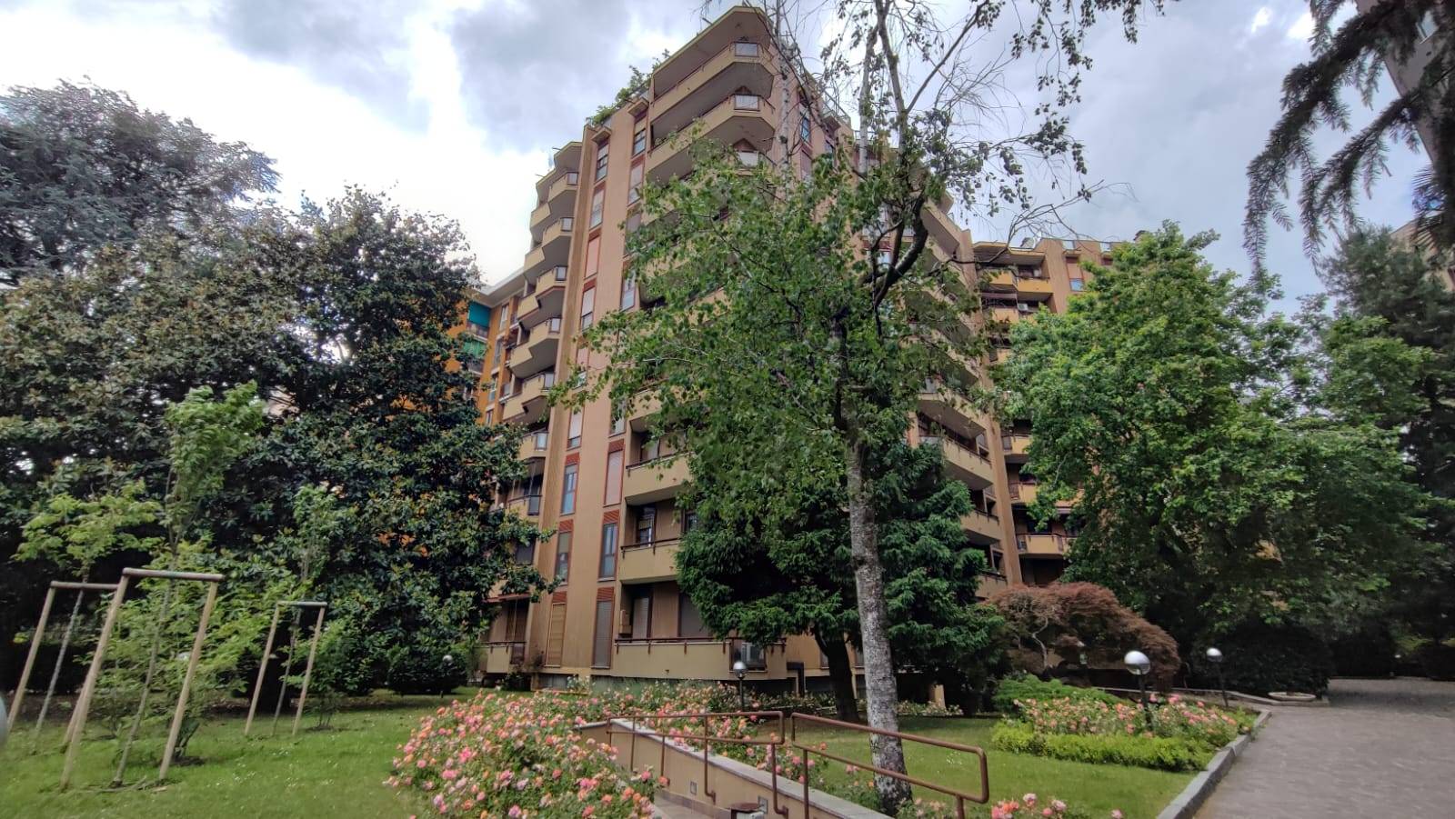 Appartamento in affitto a Milano, Bande Nere