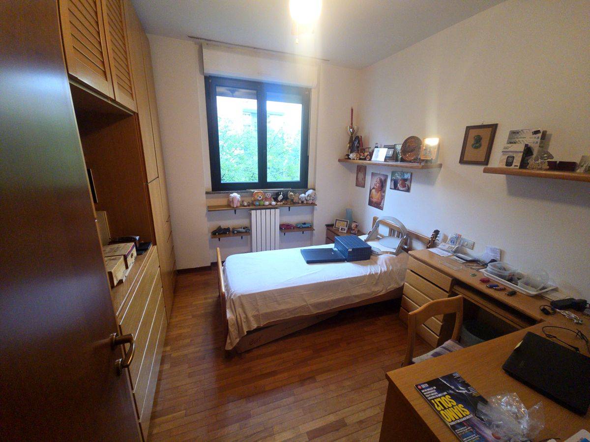 Appartamento in vendita a Milano, Baggio