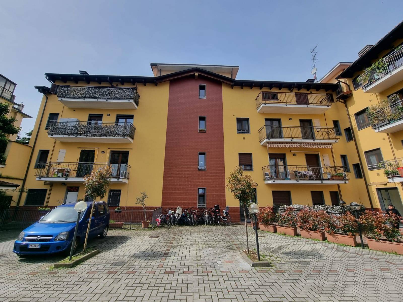 Appartamento in vendita a Milano, Baggio