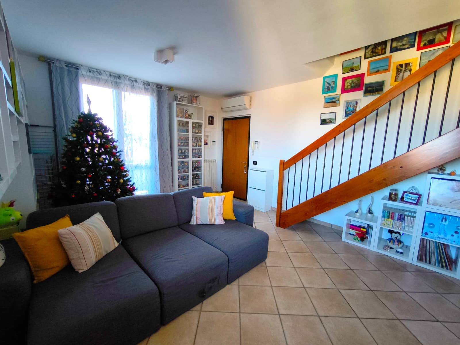 Appartamento in vendita a Ferno