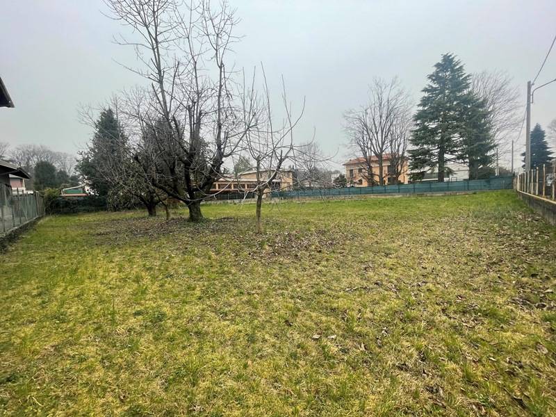 Terreno edificabile in vendita a Cardano al Campo