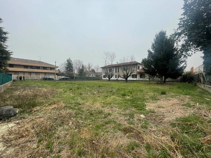 Terreno edificabile in vendita a Cardano al Campo