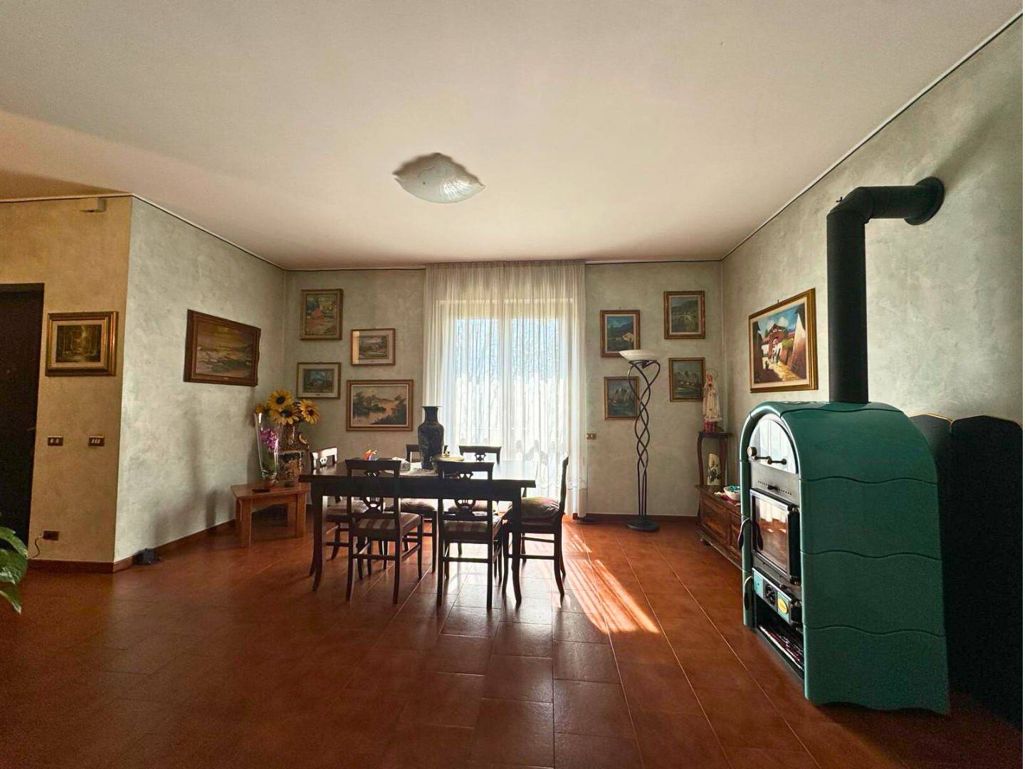 Villa in vendita a Gerenzano