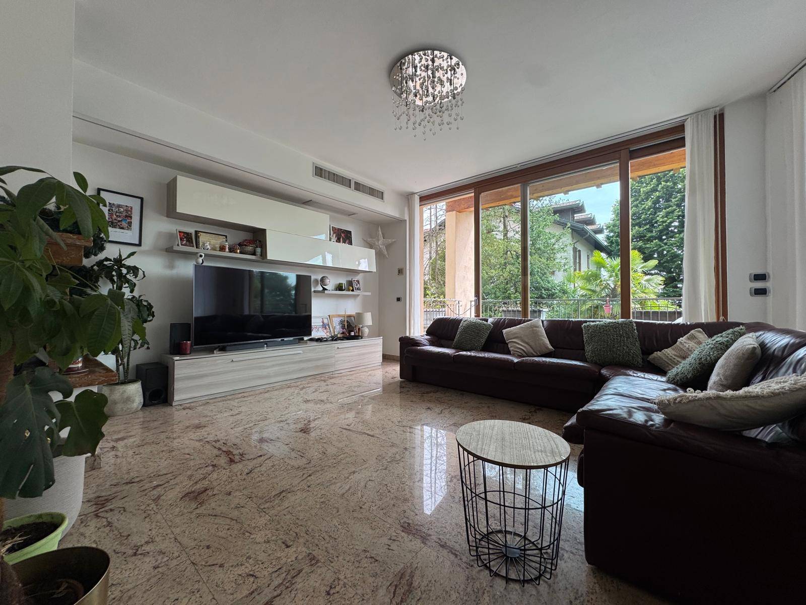 Villa in vendita a Vergiate