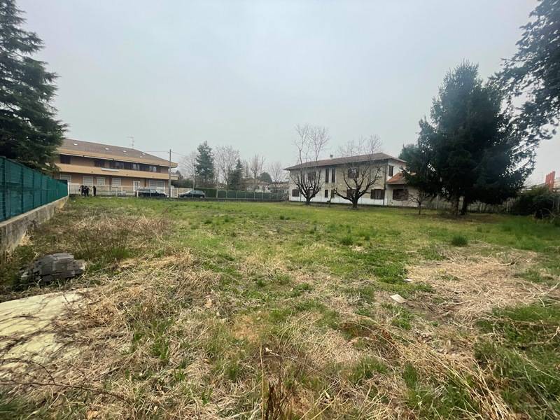 Terreno edificabile in vendita a Cardano al Campo