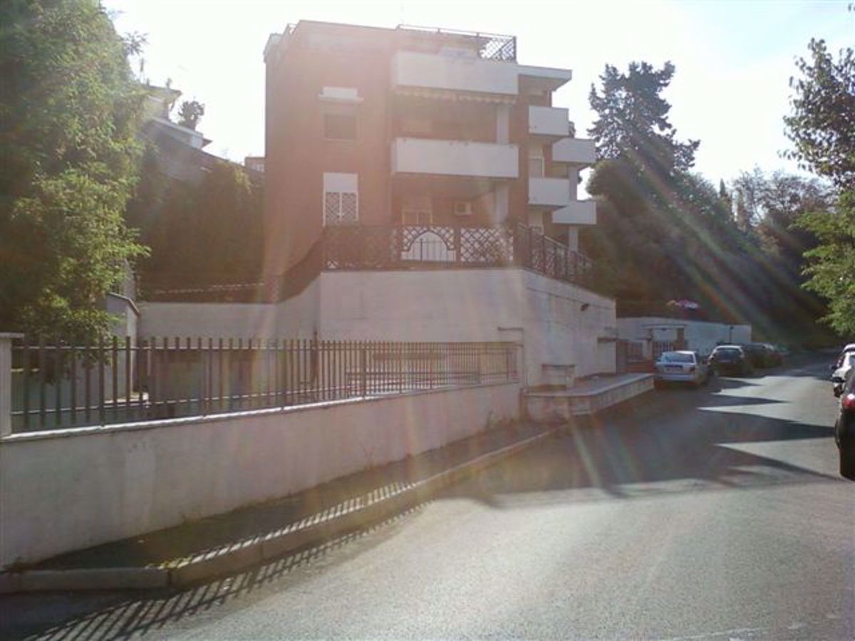 Stabile/Palazzo in vendita a Roma