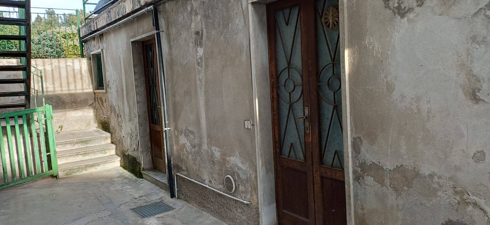 Porzione di casa in vendita a Cornate d'Adda, Centrale