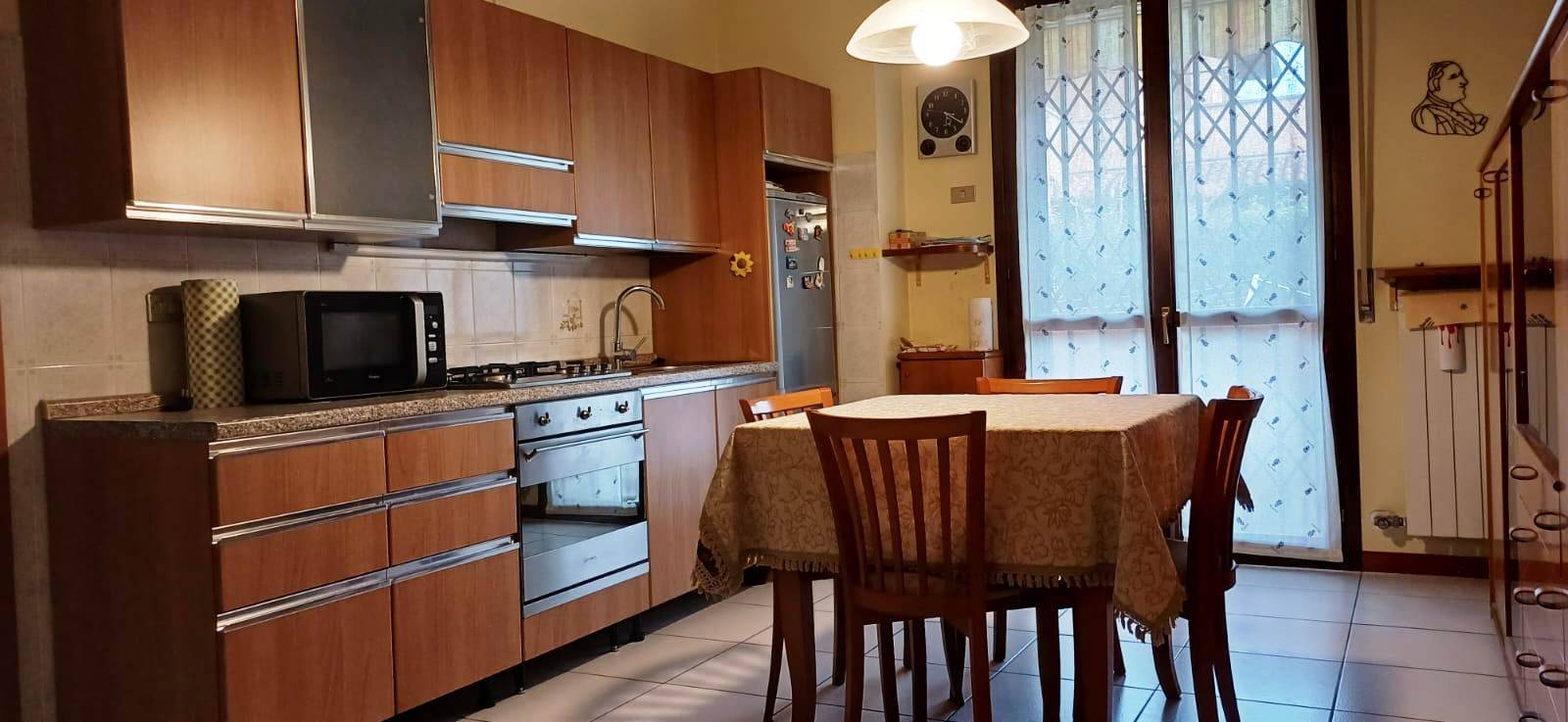 Appartamento in vendita a Cornate d'Adda, Centro