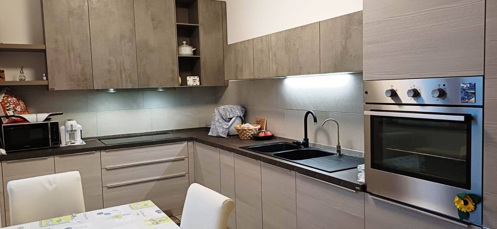 Appartamento in vendita a Cornate d'Adda, Porto D' Adda