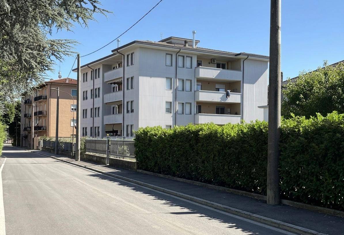 Appartamento in vendita a Cornate d'Adda, Cornate D'adda