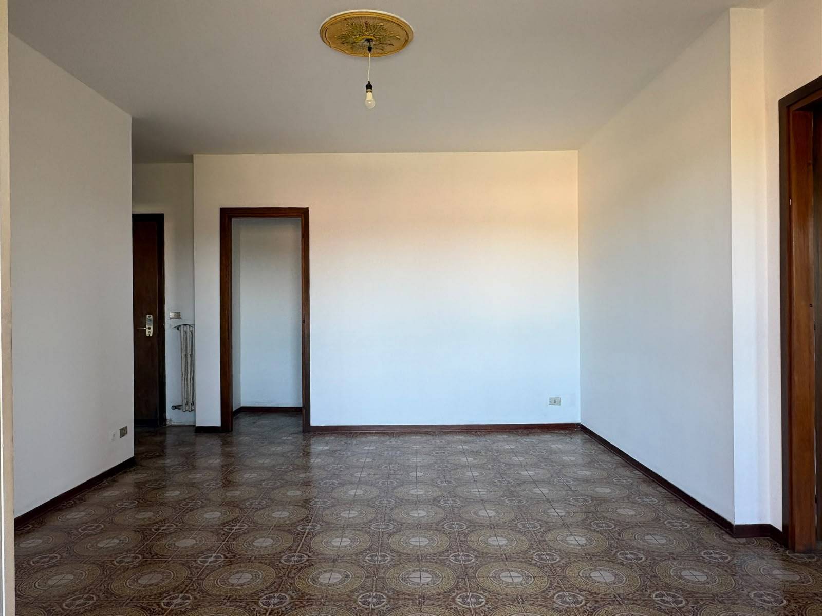 Appartamento in vendita a Cornate d'Adda, Cornate D'adda