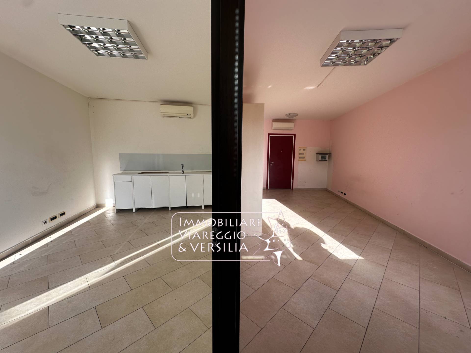 Studio/Ufficio in vendita a Camaiore, Lido di Camaiore