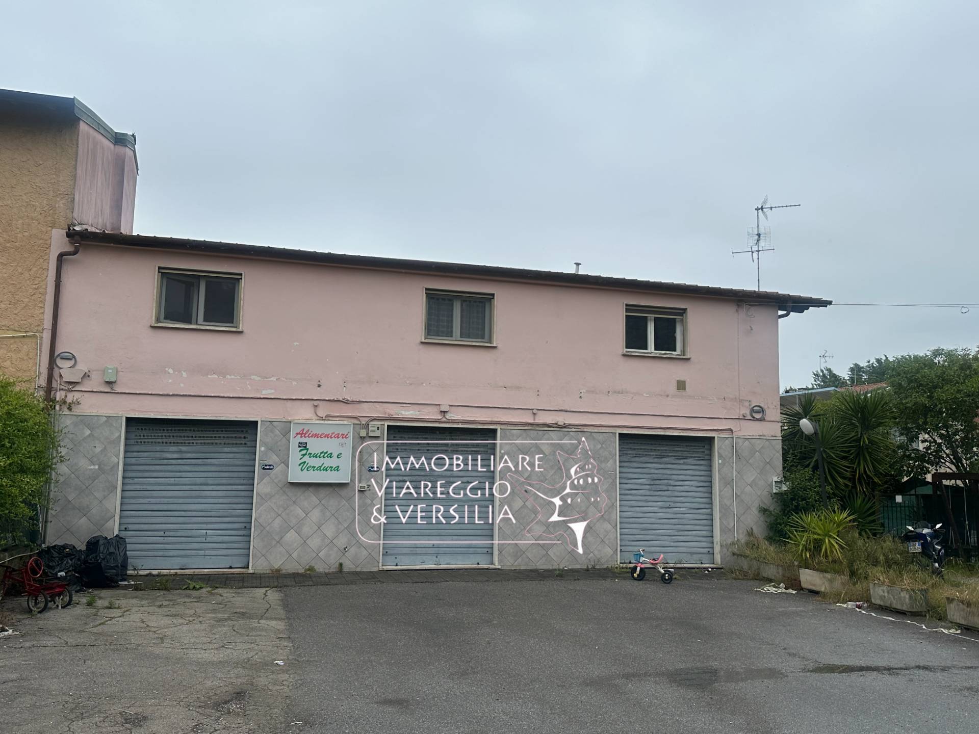 Negozio in affitto a Viareggio, Varignano