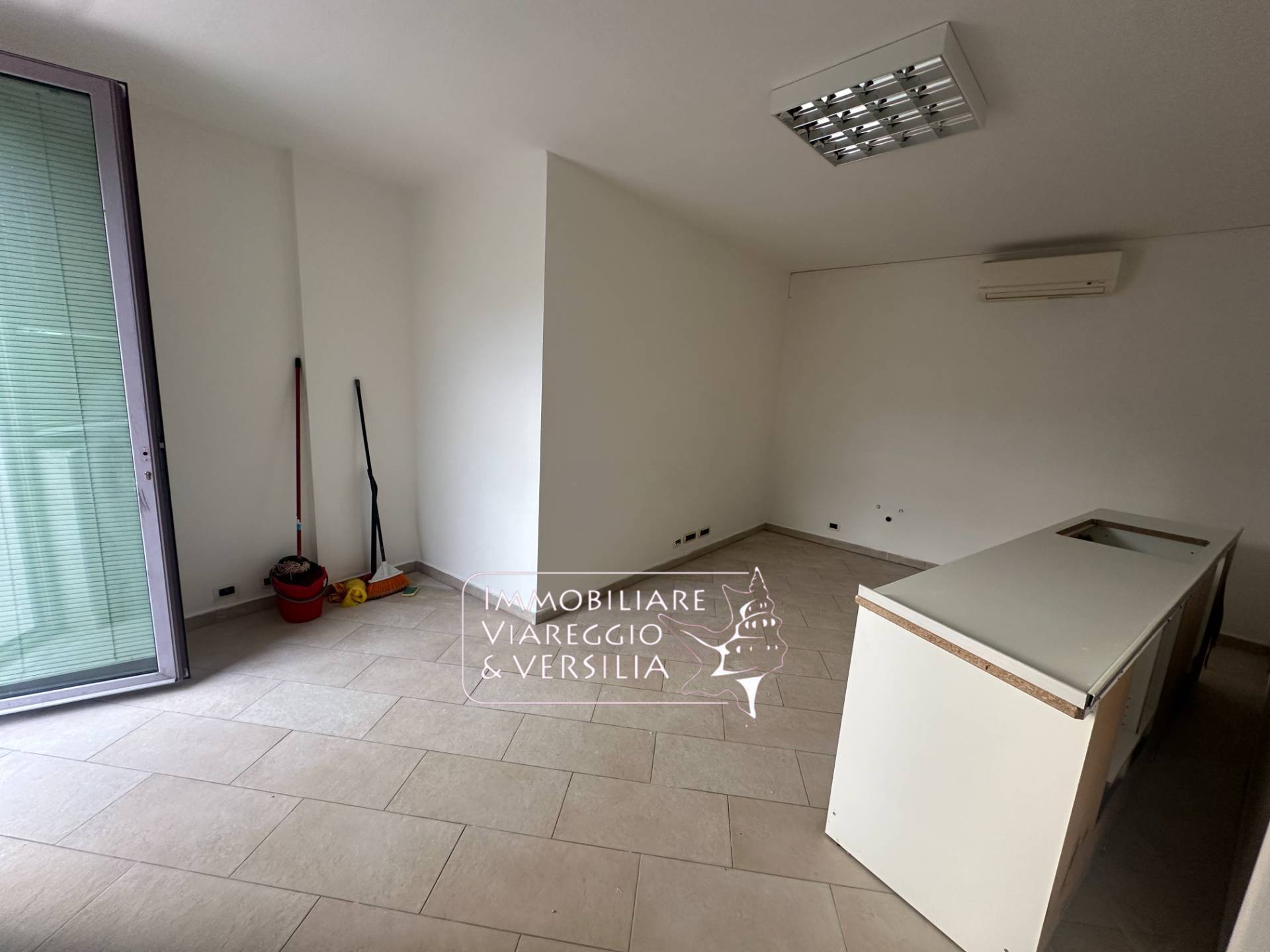 Studio/Ufficio in affitto a Camaiore, Lido di Camaiore