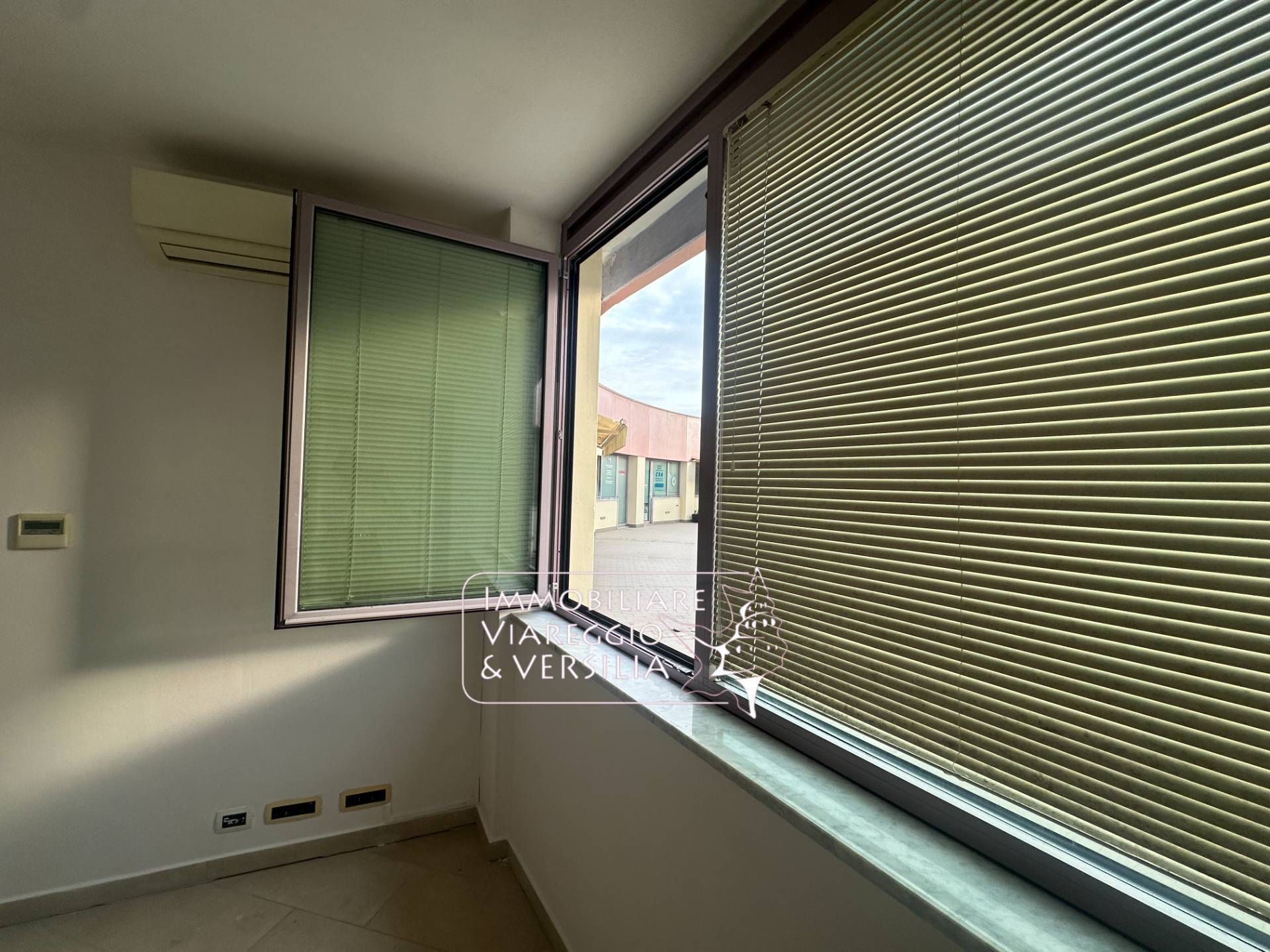 Studio/Ufficio in affitto a Camaiore, Lido di Camaiore