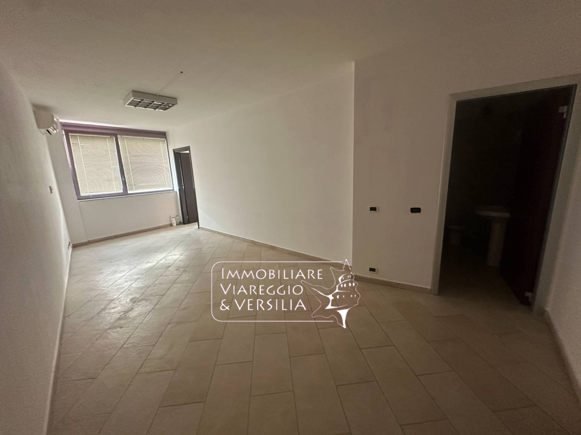 Studio/Ufficio in affitto a Camaiore, Lido di Camaiore