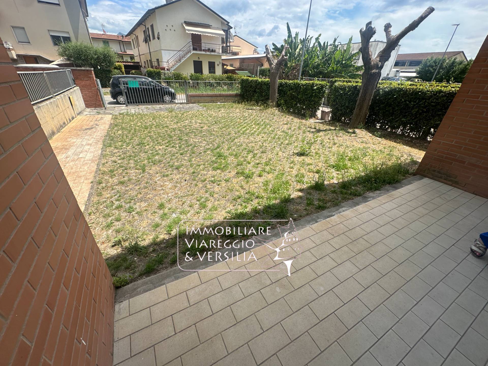 Capannone in vendita a Camaiore, Lido di Camaiore