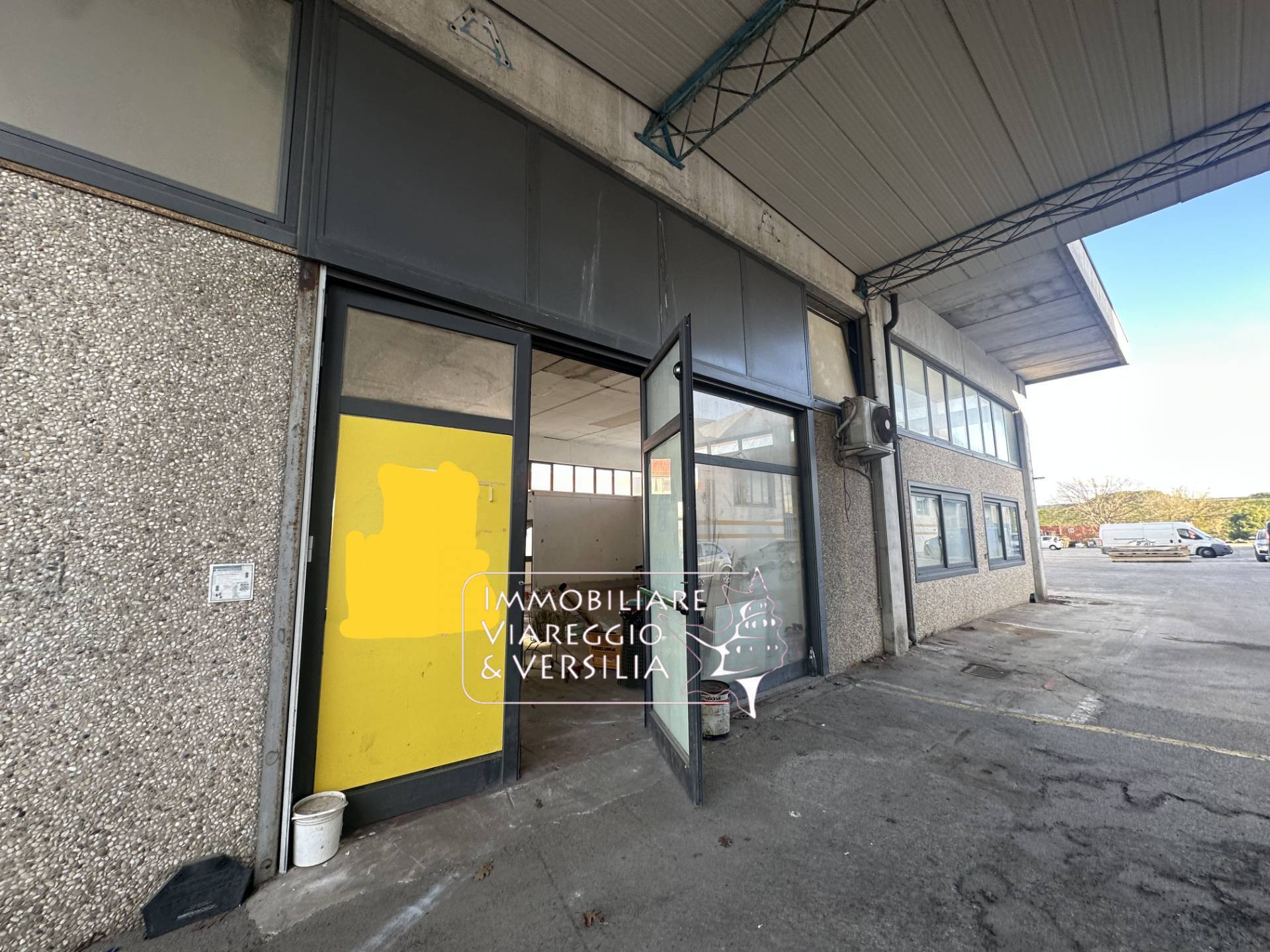 Capannone in vendita a Camaiore, Capezzano Pianore