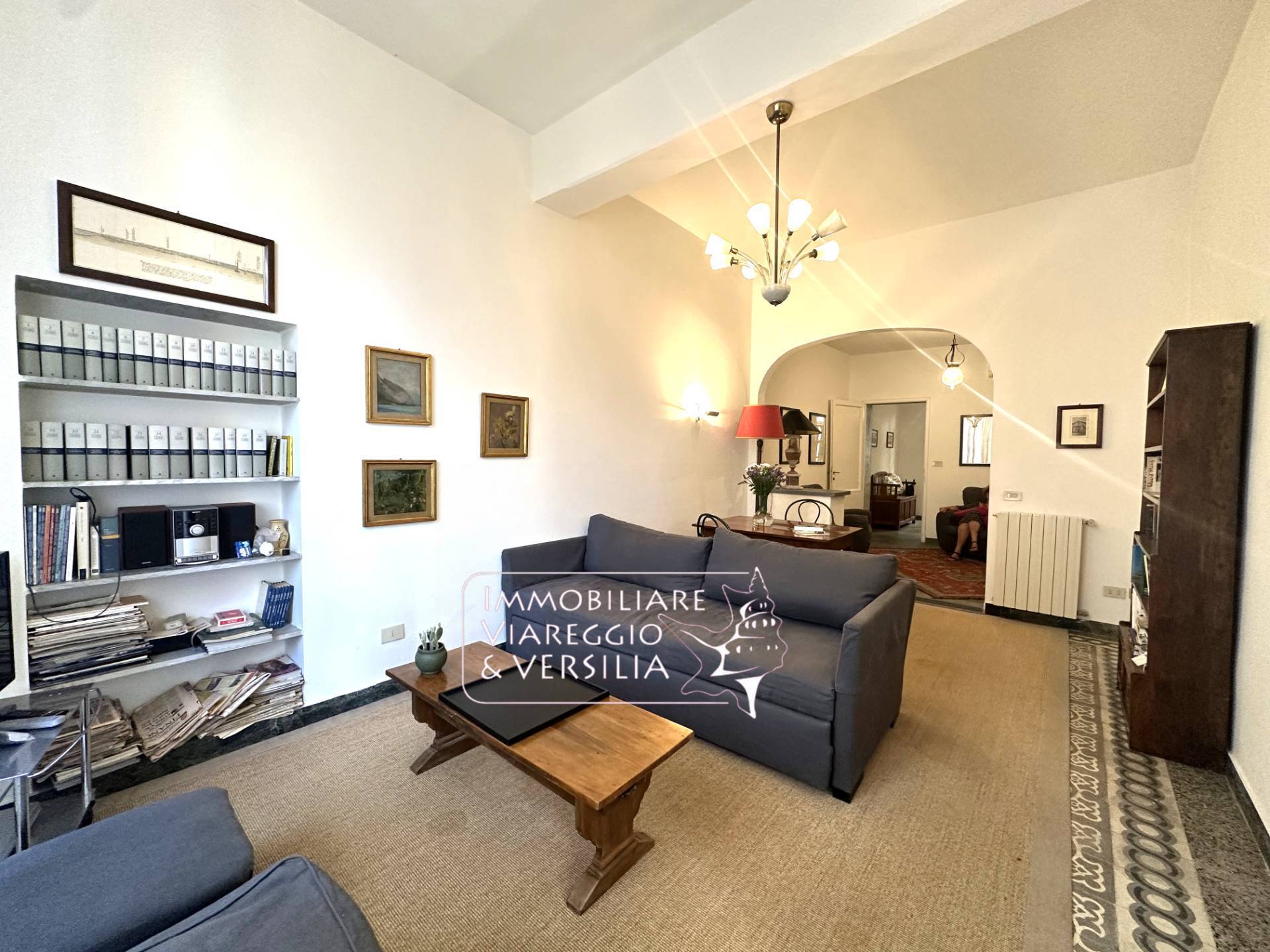 Appartamento in vendita a Pietrasanta, Centro Storico