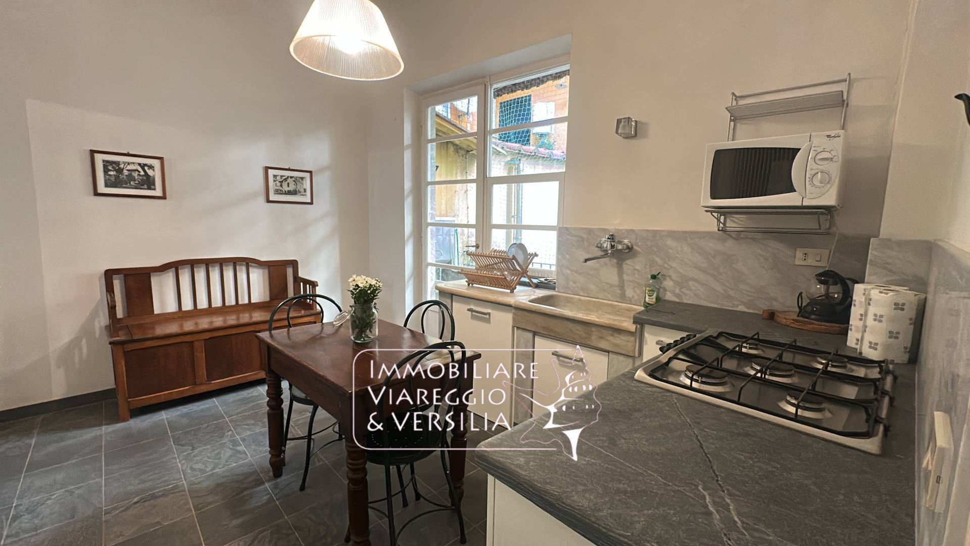 Appartamento in vendita a Pietrasanta, Centro Storico