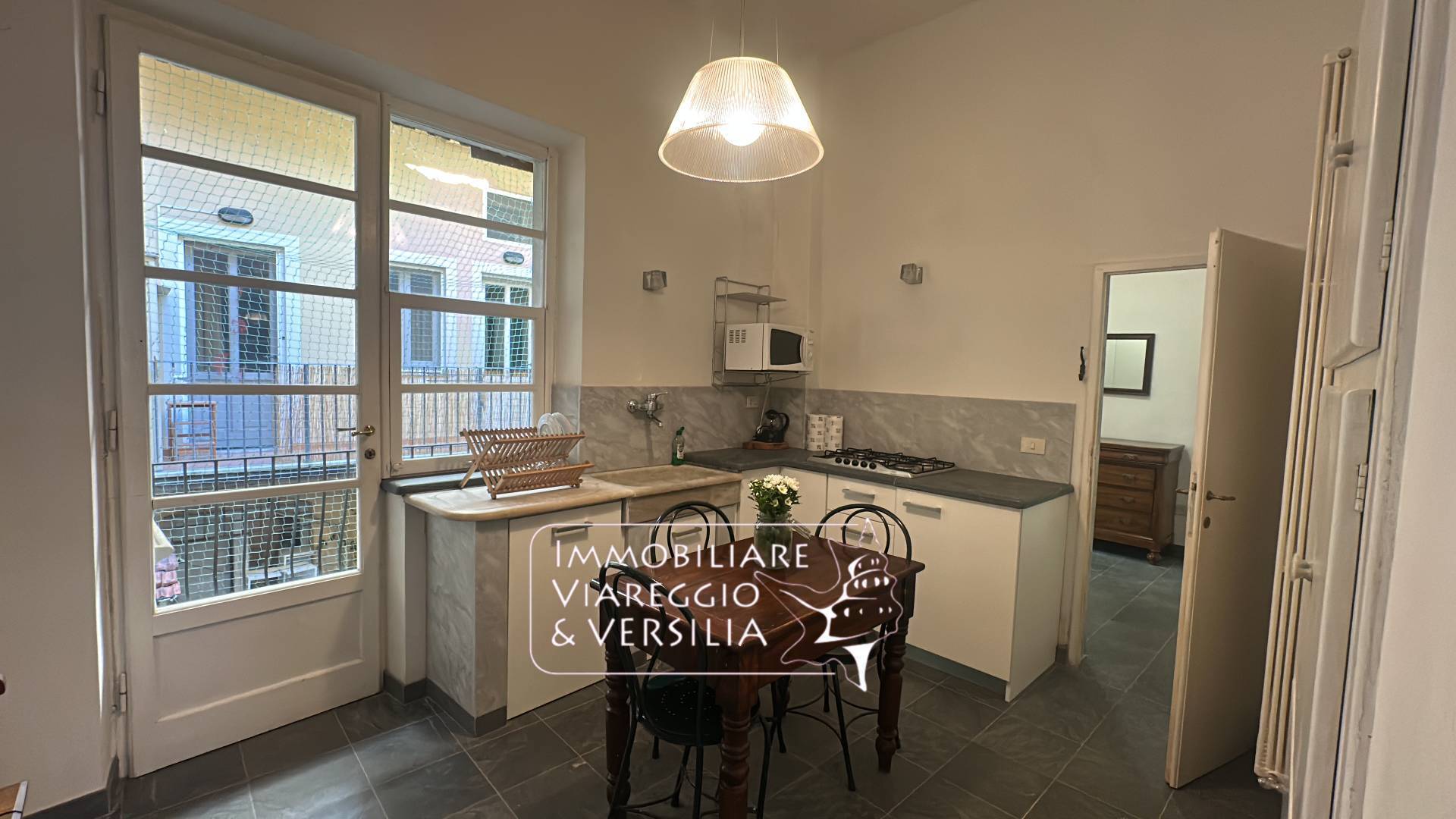 Appartamento in vendita a Pietrasanta, Centro Storico