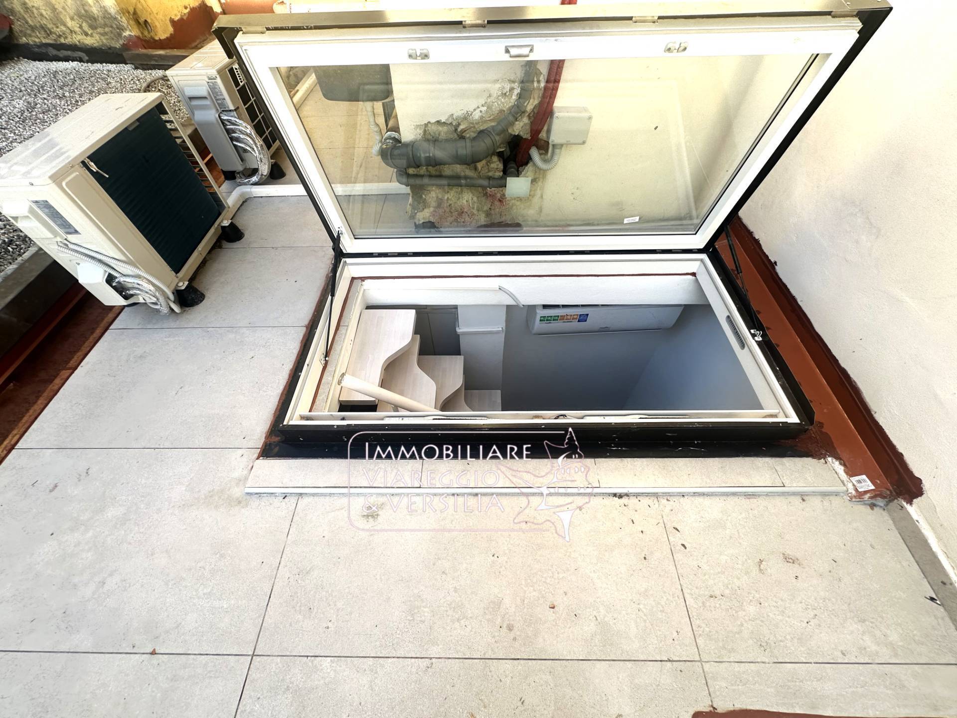 Studio/Ufficio in vendita a Viareggio, Darsena