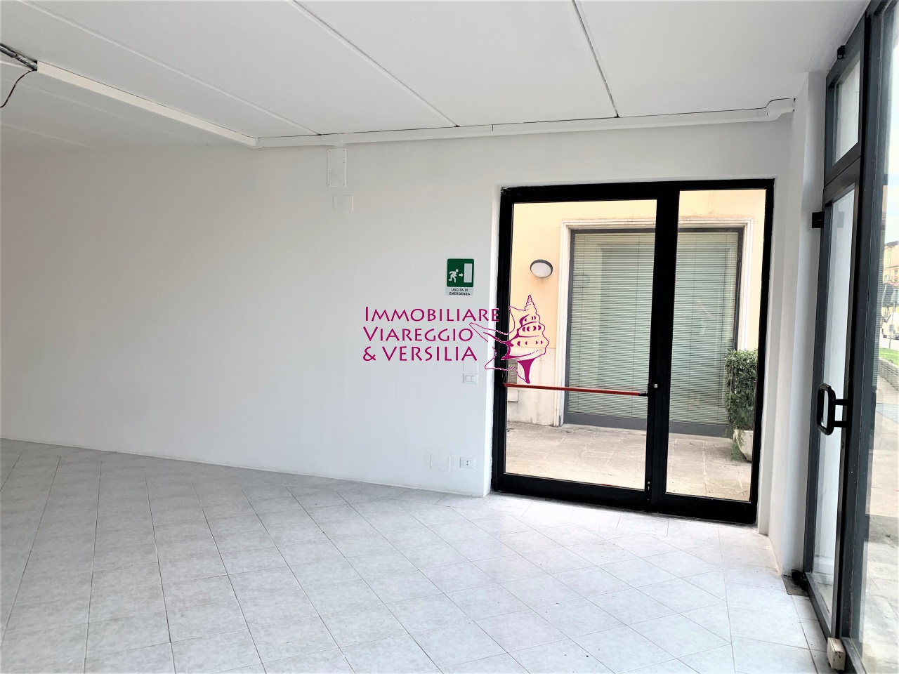 Negozio in vendita a Viareggio, Terminetto