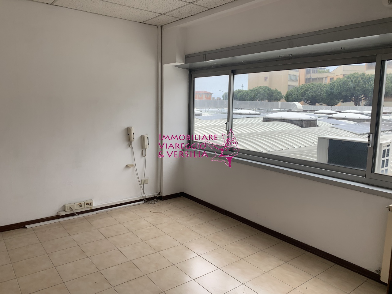 Studio/Ufficio in affitto a Viareggio, Terminetto