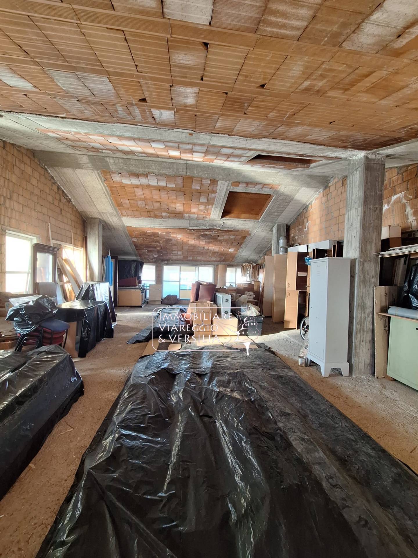 Studio/Ufficio in vendita a Viareggio, Darsena