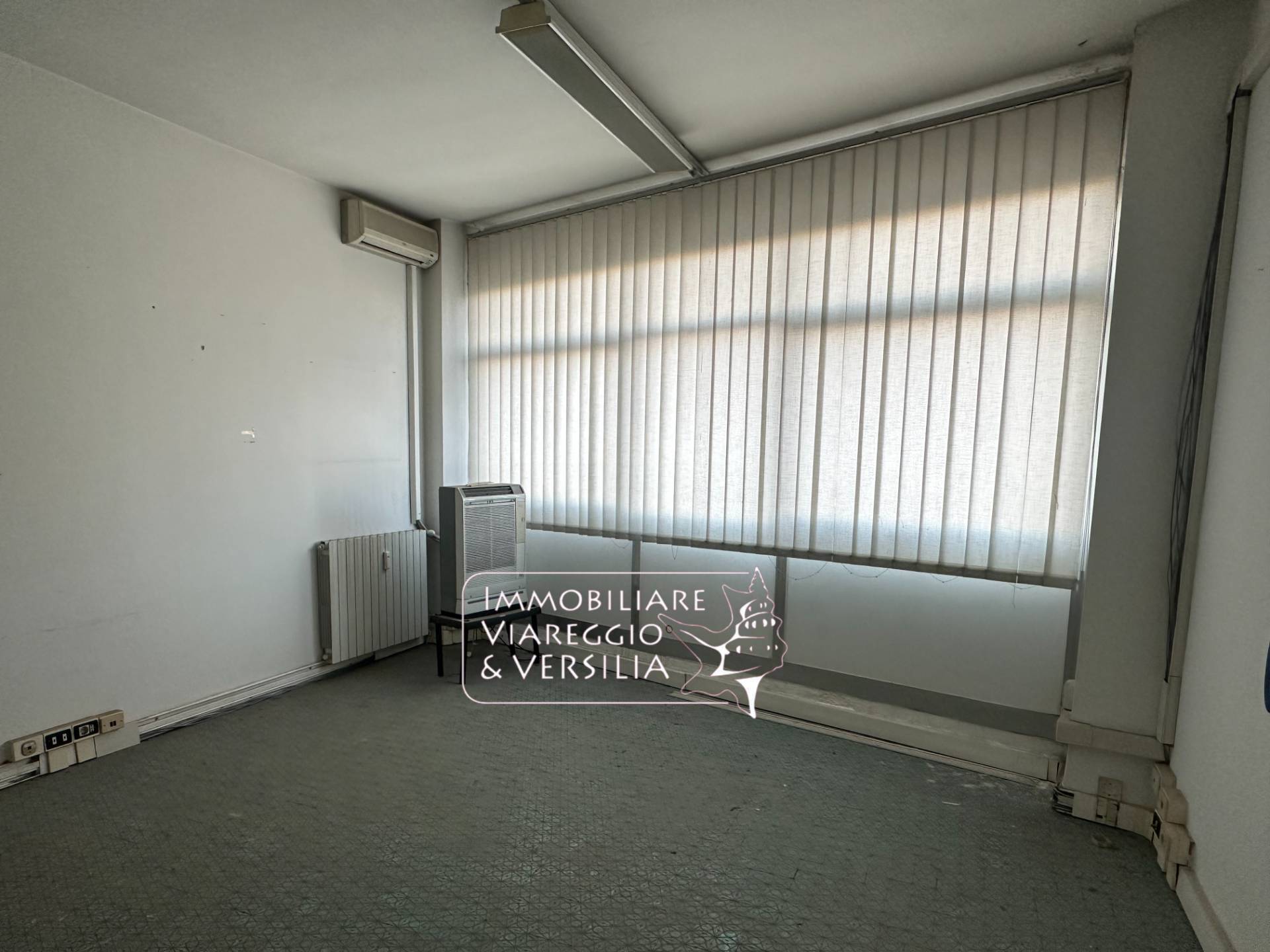 Studio/Ufficio in affitto a Viareggio, Centro Pineta