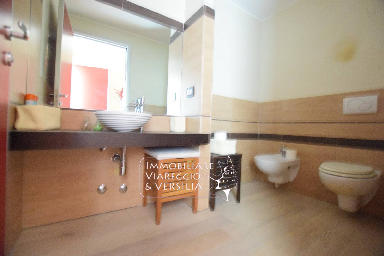 Studio/Ufficio in vendita a Viareggio