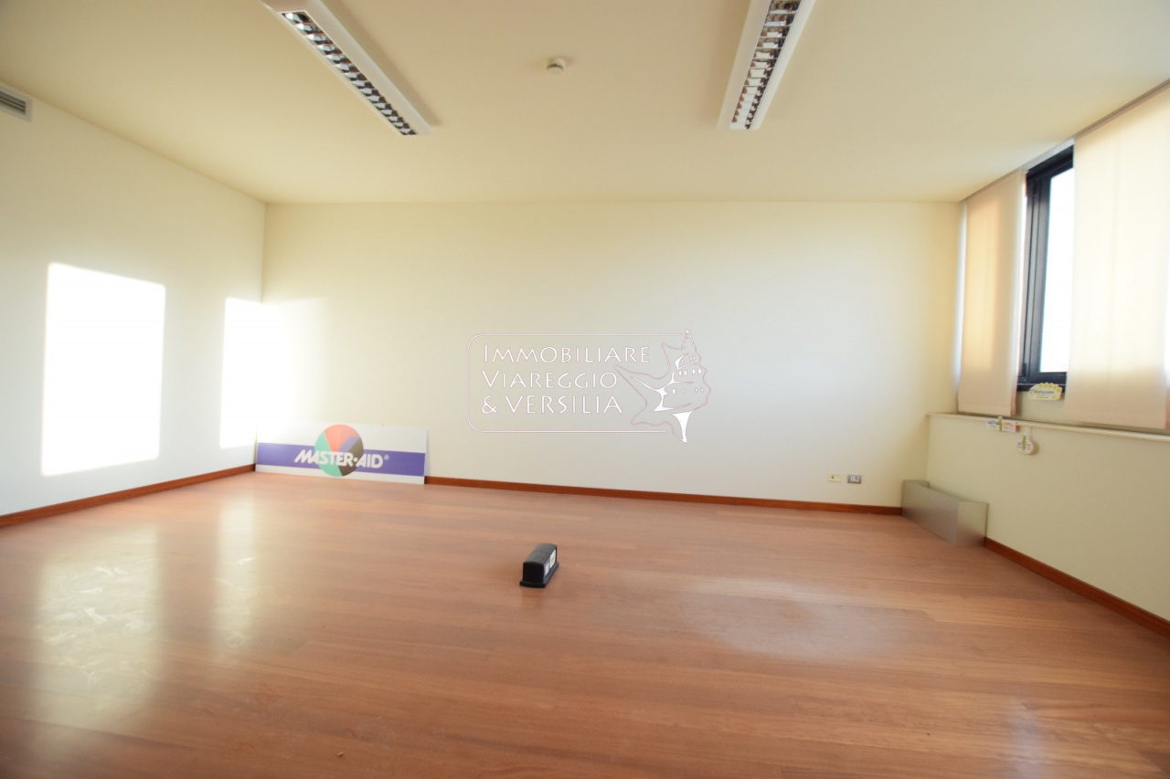 Studio/Ufficio in vendita a Viareggio, Terminetto