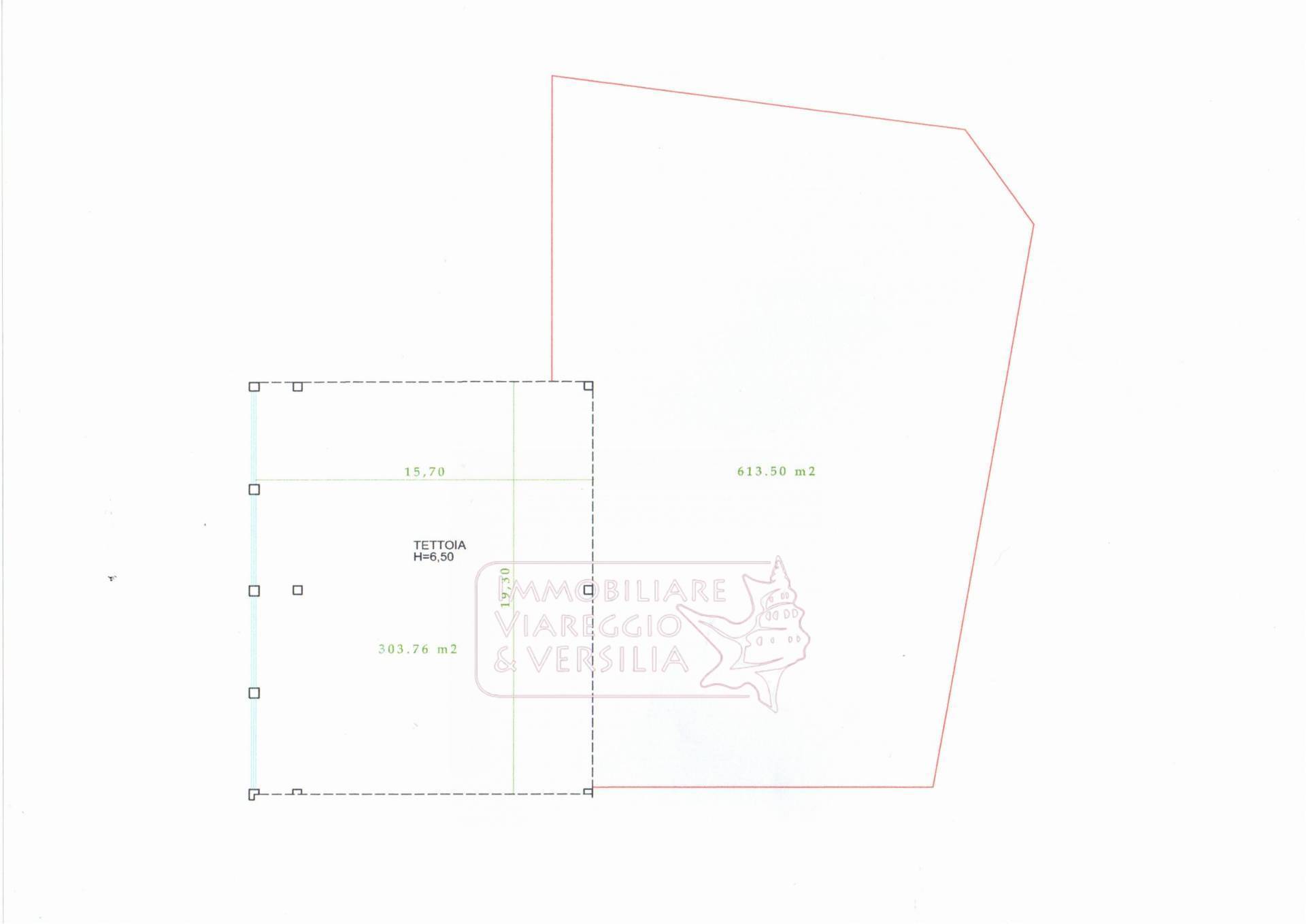 Capannone in vendita a Viareggio, Centro
