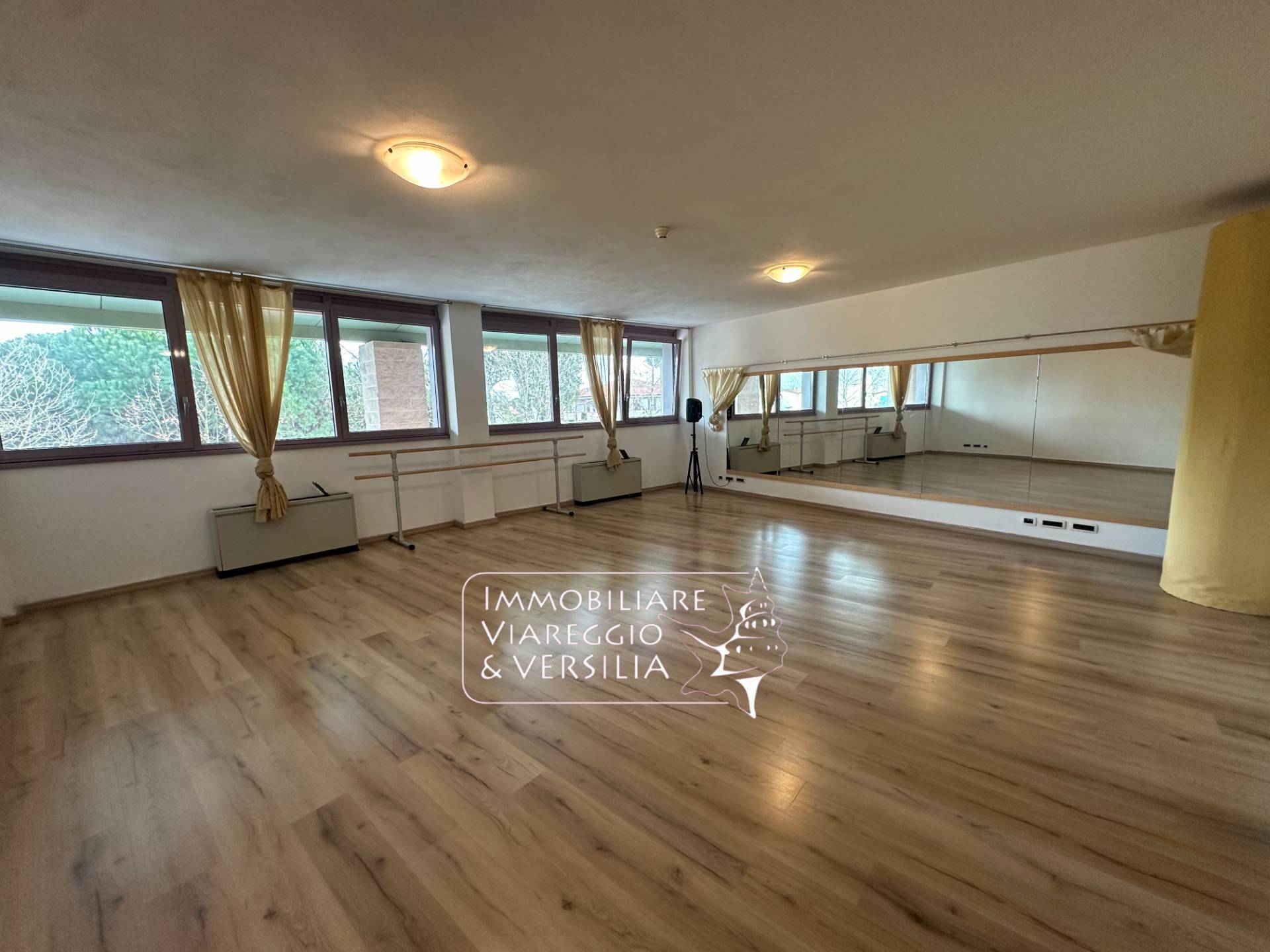 Studio/Ufficio in vendita a Camaiore, Lido di Camaiore