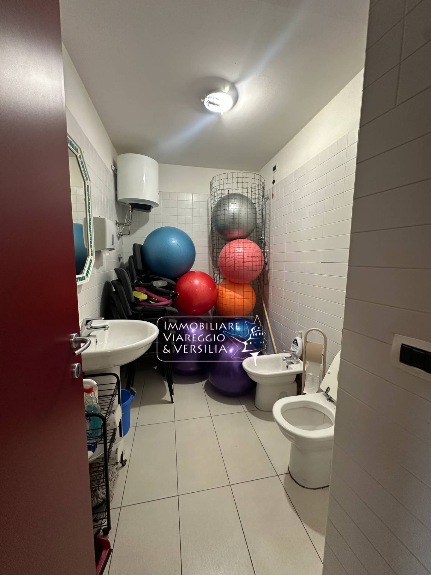 Studio/Ufficio in vendita a Camaiore, Lido di Camaiore