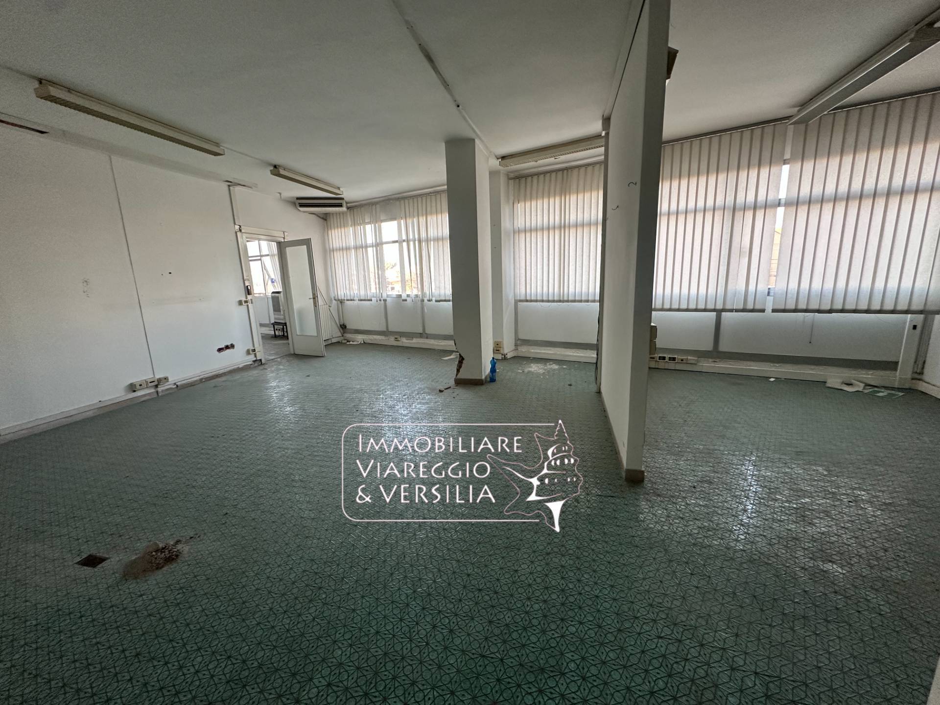 Studio/Ufficio in affitto a Viareggio, Centro Pineta