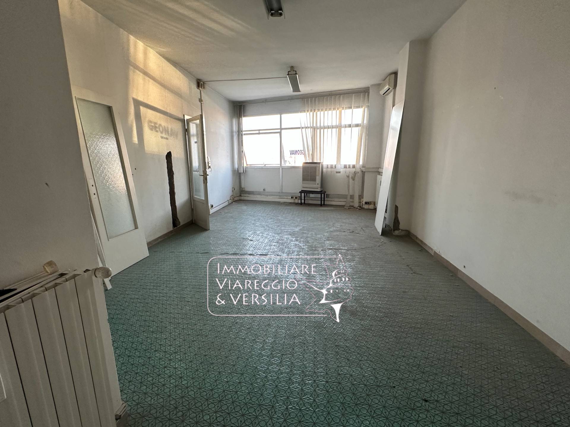 Studio/Ufficio in affitto a Viareggio, Centro Pineta