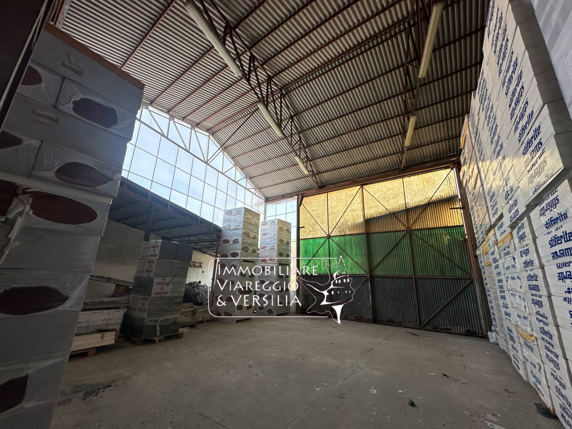 Capannone in affitto a Viareggio, Darsena