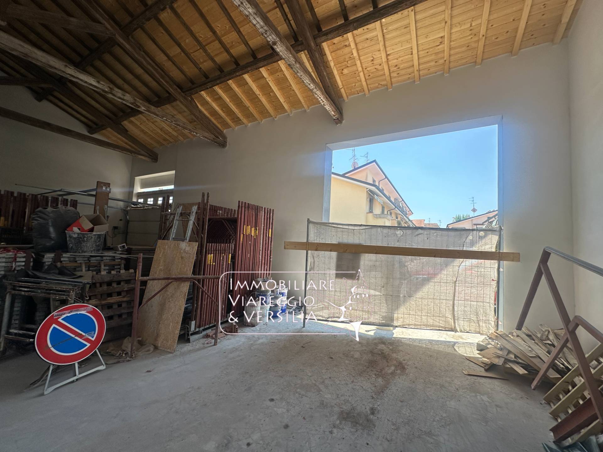 Capannone in affitto a Viareggio, Darsena