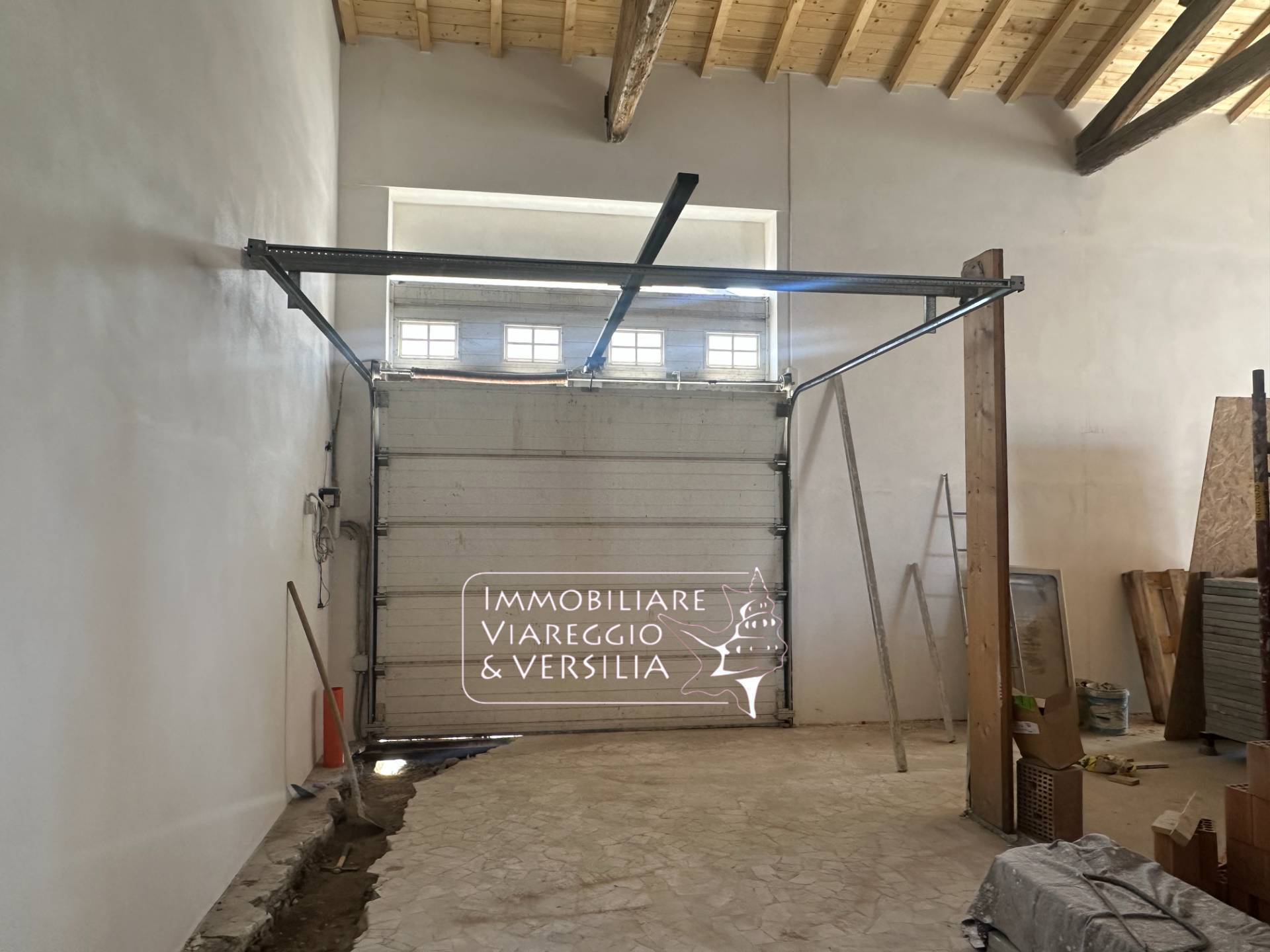 Capannone in affitto a Viareggio, Darsena