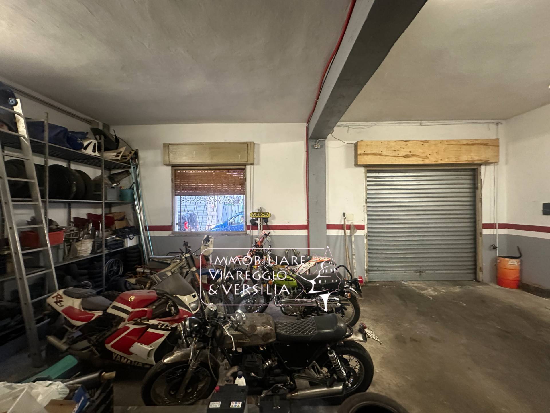 Capannone in vendita a Viareggio, Migliarina