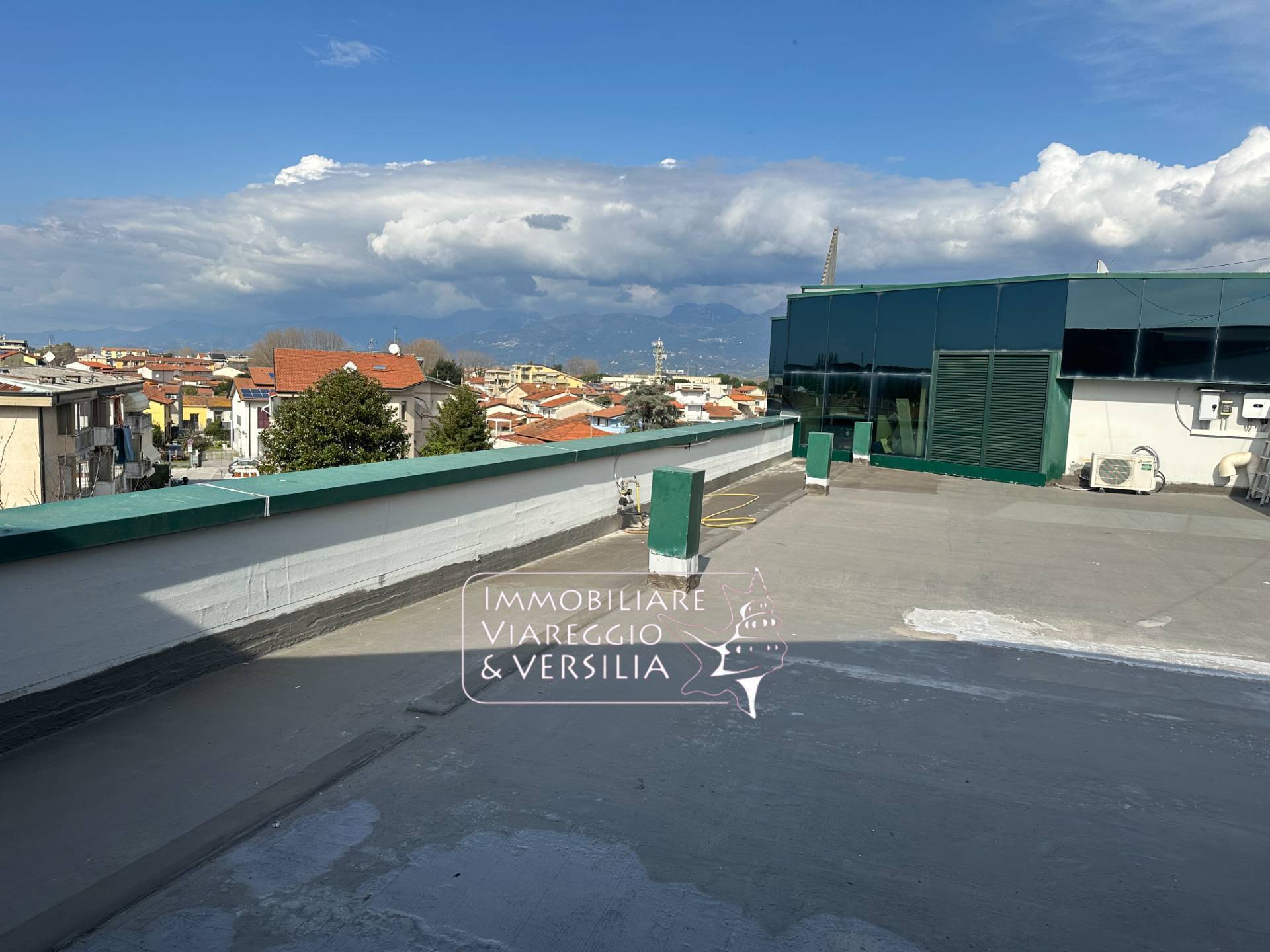 Studio/Ufficio in vendita a Viareggio, Terminetto