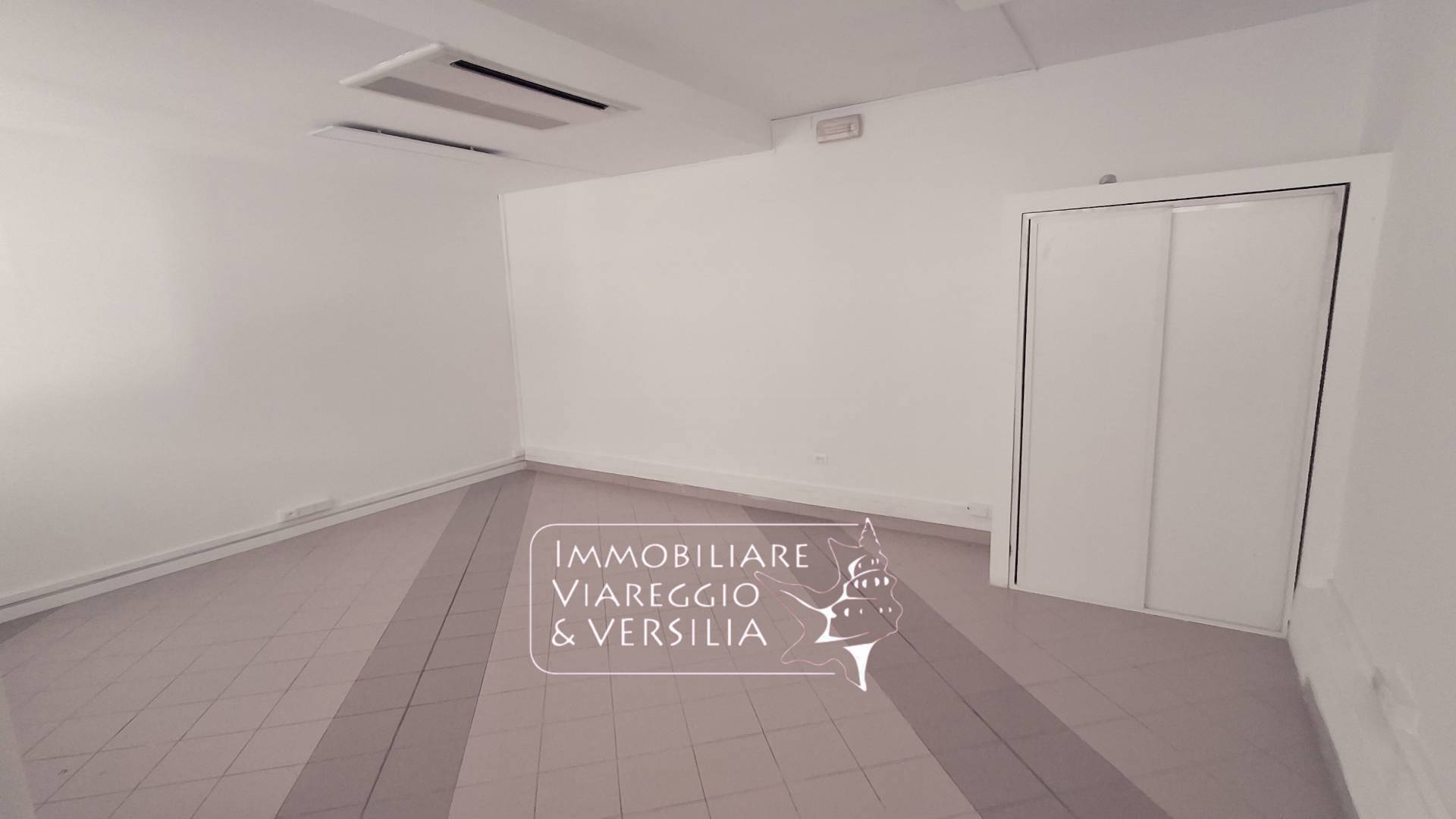 Studio/Ufficio in vendita a Viareggio, Terminetto