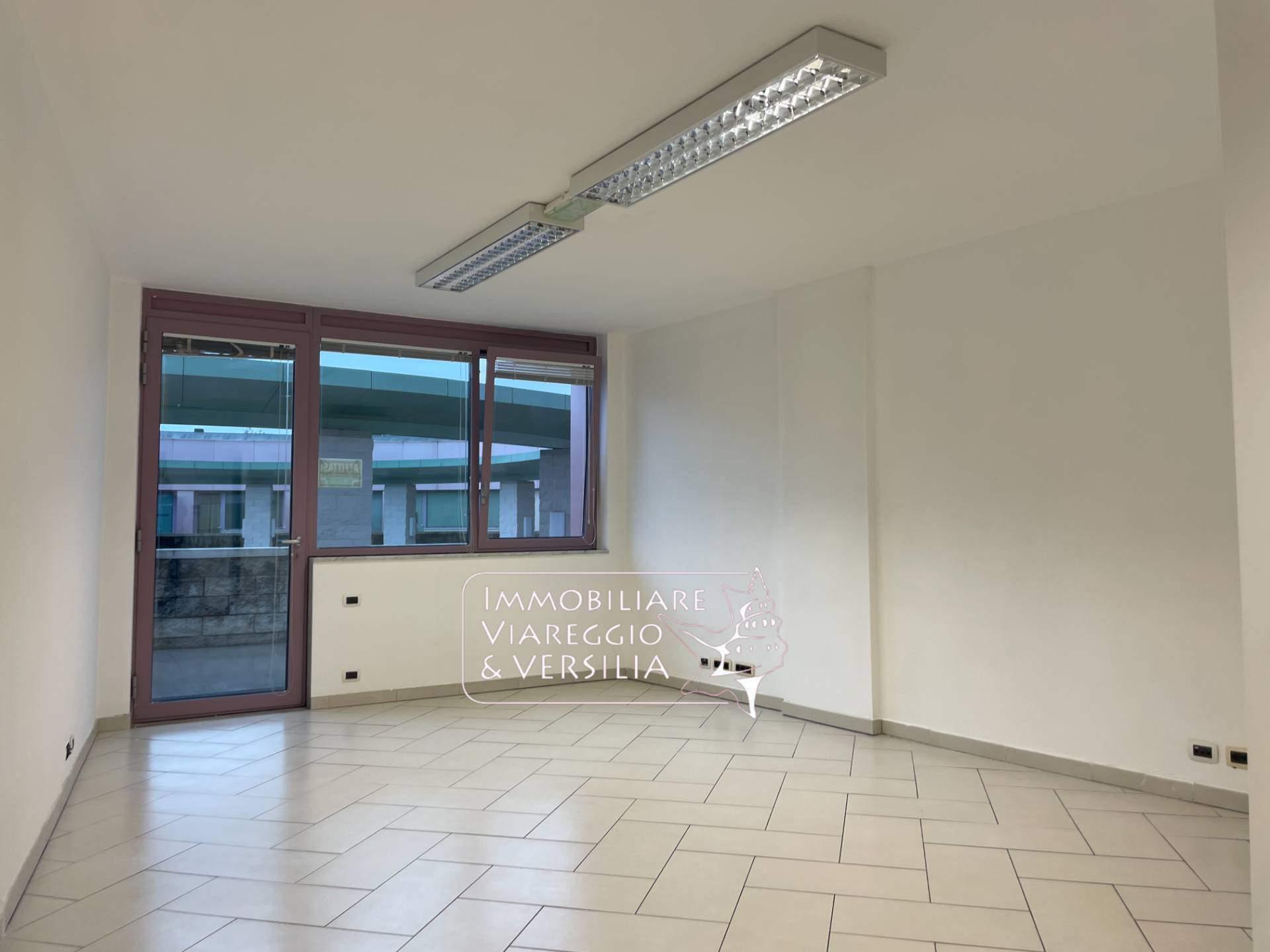 Studio/Ufficio in affitto a Camaiore, Lido di Camaiore